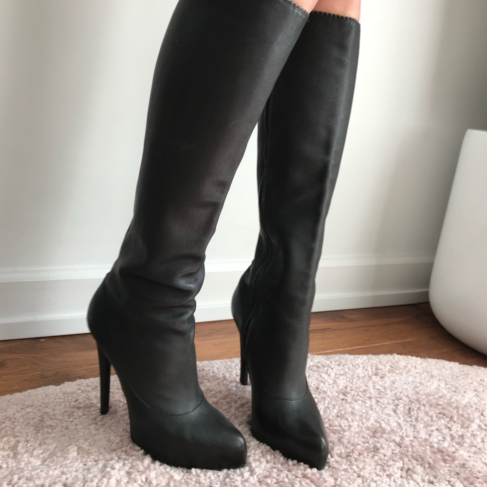 Bottega Veneta Leather Boots